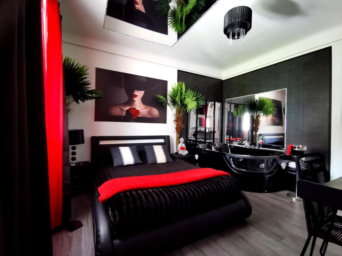 The White Home Broadway Love Room Châteauroux Zewnętrze zdjęcie